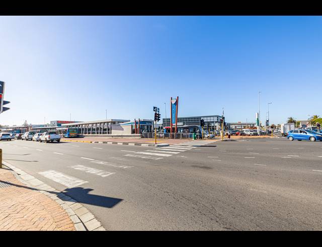 1 BEDROOM APARTMENT FOR SALE IN TABLE VIEW
